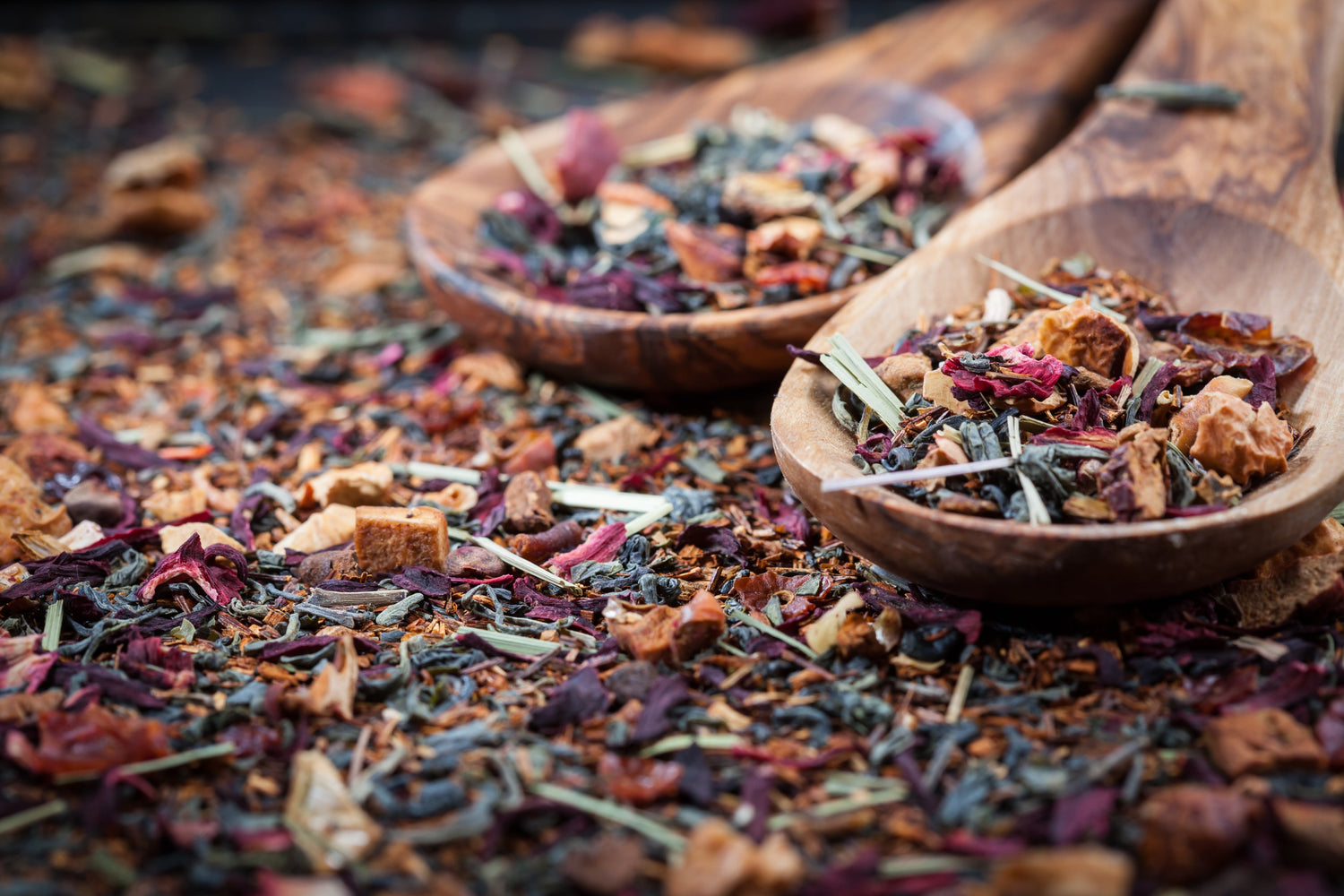 Loose Leaf Liaisons